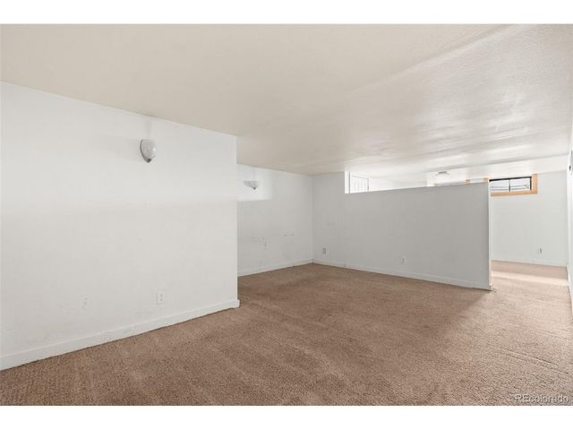 2256 Geneva St, Aurora, CO 80010