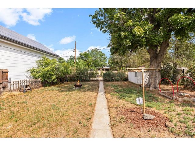 2256 Geneva St, Aurora, CO 80010