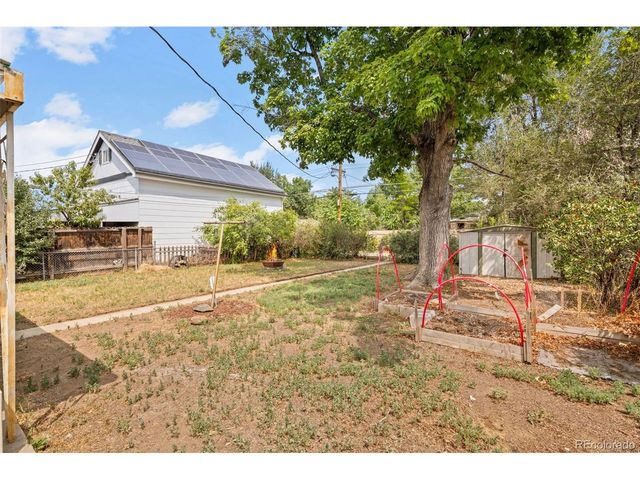 2256 Geneva St, Aurora, CO 80010