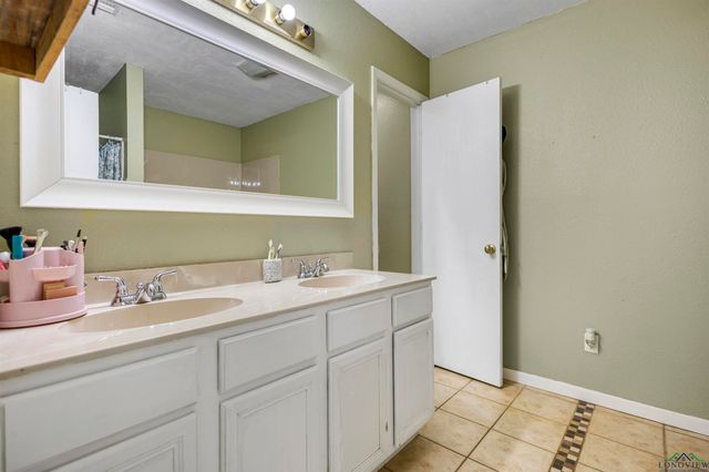 4994 FM 2204, Kilgore, TX 75662