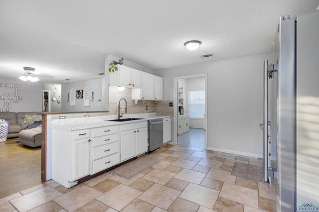 4994 FM 2204, Kilgore, TX 75662