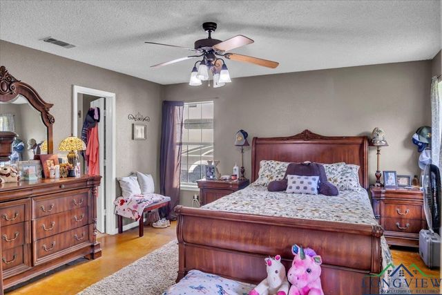 4994 FM 2204, Kilgore, TX 75662