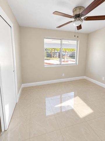 5163 CLUB Road, Haverhill, FL 33415