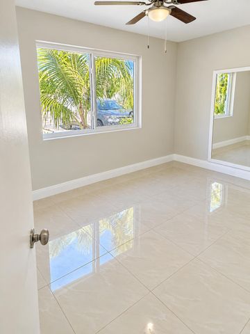 5163 CLUB Road, Haverhill, FL 33415