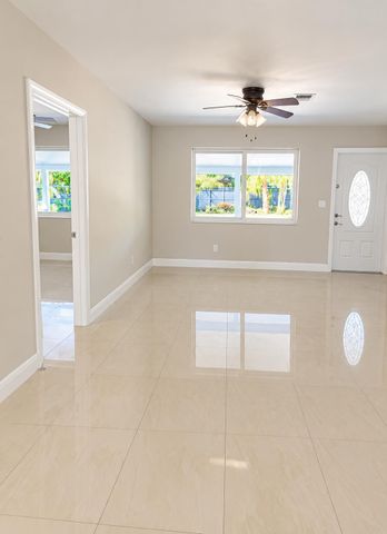 5163 CLUB Road, Haverhill, FL 33415