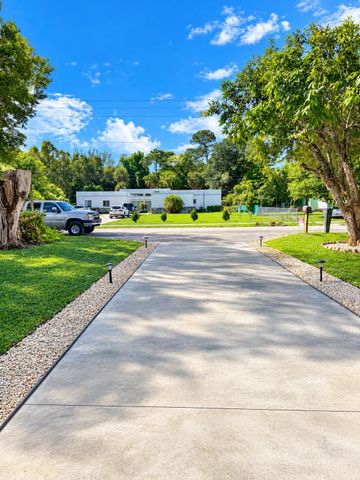 5163 CLUB Road, Haverhill, FL 33415