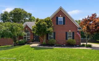 13613 Forest Bend Cir, Louisville, KY 40245