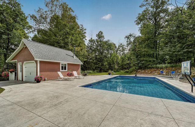 25797 611th Street, Mantorville, MN 55955