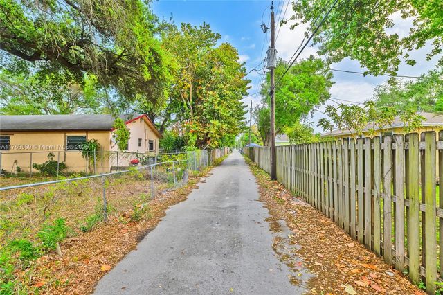 2243 Greene St, Hollywood, FL 33020