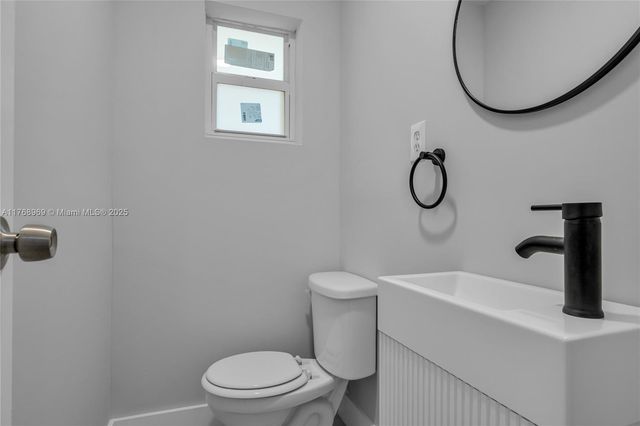 2243 Greene St, Hollywood, FL 33020