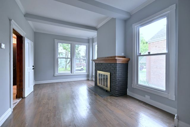 6424 Sinclair Avenue 1, Berwyn, IL 60402