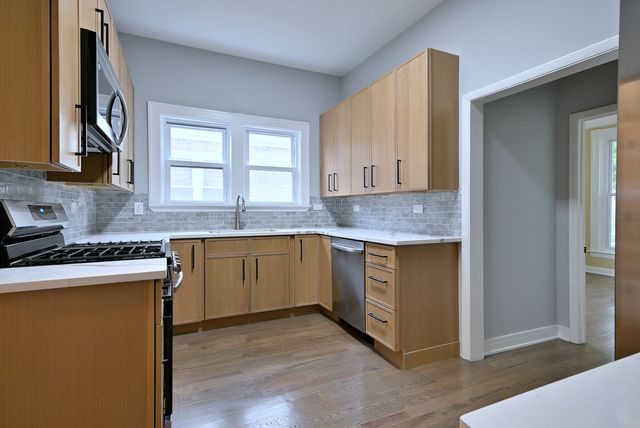 6424 Sinclair Avenue 1, Berwyn, IL 60402
