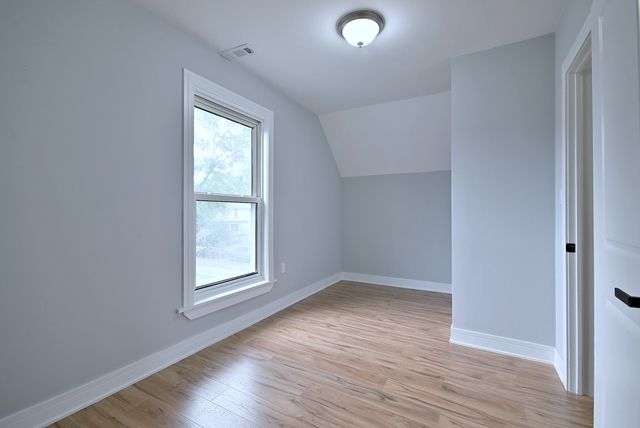 6424 Sinclair Avenue 1, Berwyn, IL 60402