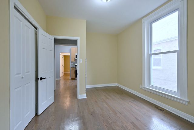 6424 Sinclair Avenue 1, Berwyn, IL 60402
