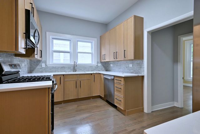 6424 Sinclair Avenue 1, Berwyn, IL 60402