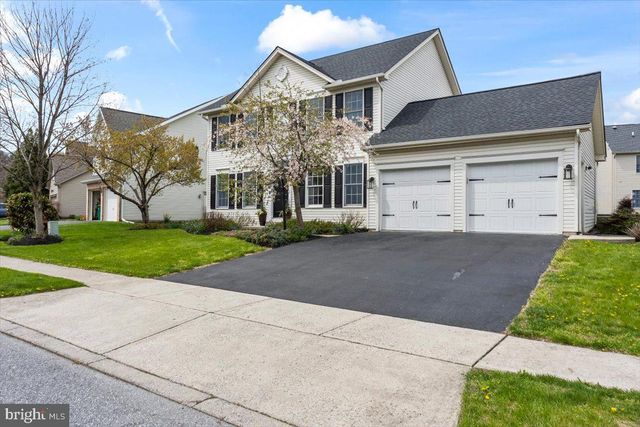 1939 CREEK HOLLOW LN, Hershey, PA 17033