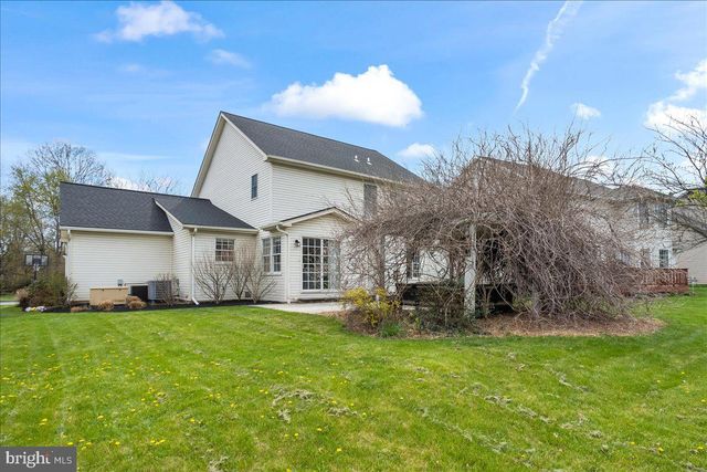 1939 CREEK HOLLOW LN, Hershey, PA 17033
