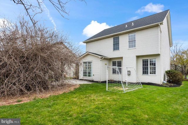 1939 CREEK HOLLOW LN, Hershey, PA 17033