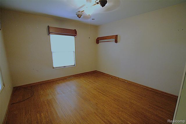 614 Hickory Street, Fenton, MI 48430