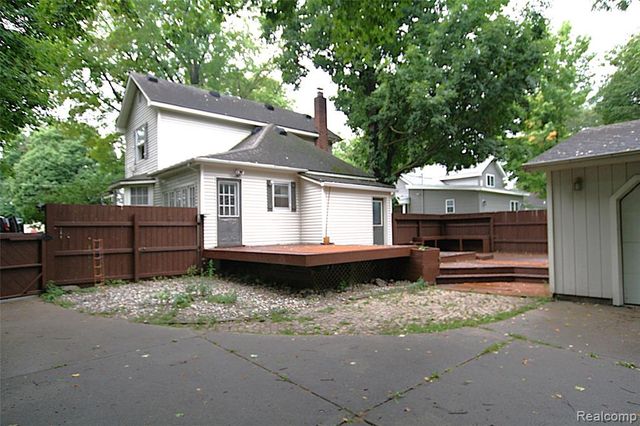 614 Hickory Street, Fenton, MI 48430