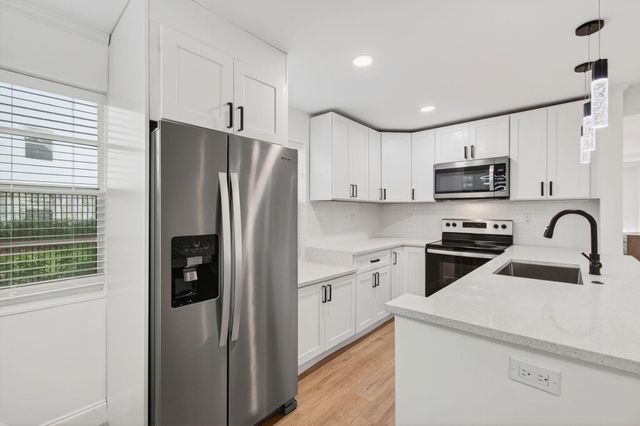 449 Normandy J, Delray Beach, FL 33484