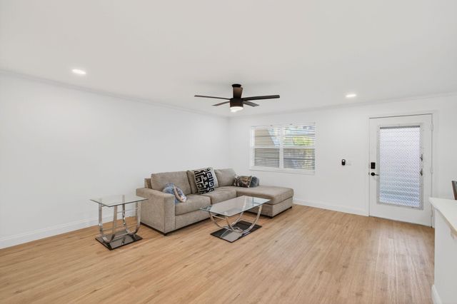 449 Normandy J, Delray Beach, FL 33484