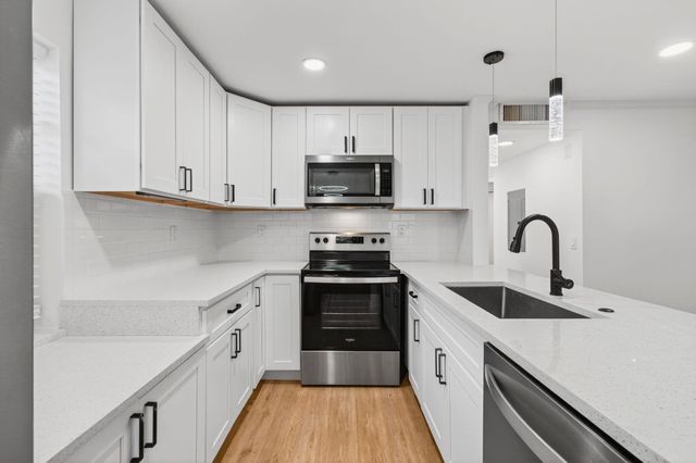 449 Normandy J, Delray Beach, FL 33484