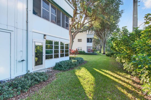 449 Normandy J, Delray Beach, FL 33484