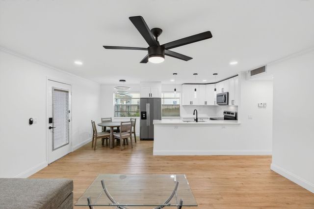 449 Normandy J, Delray Beach, FL 33484