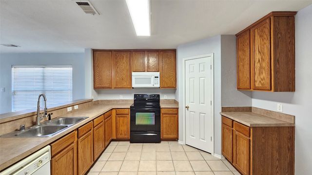 4305 Grassmere Road, Fort Worth, TX 76244