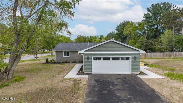 25 Merritt Road, South Glens Falls, NY 12803