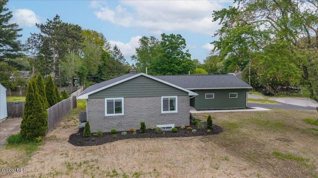 25 Merritt Road, South Glens Falls, NY 12803