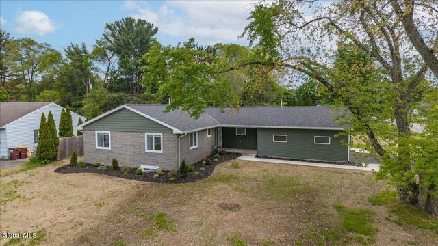 25 Merritt Road, South Glens Falls, NY 12803