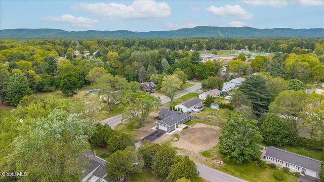 25 Merritt Road, South Glens Falls, NY 12803