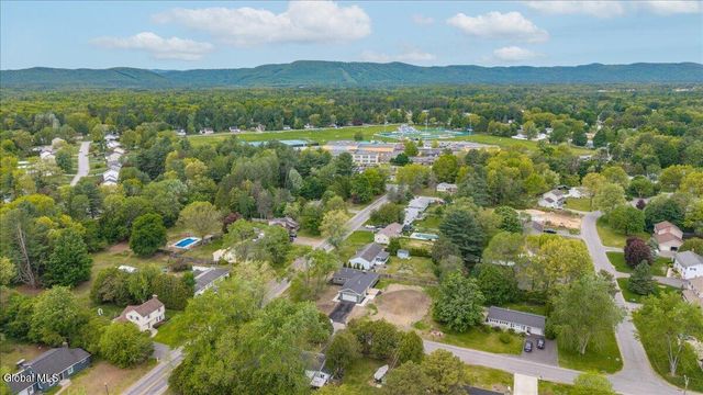 25 Merritt Road, South Glens Falls, NY 12803
