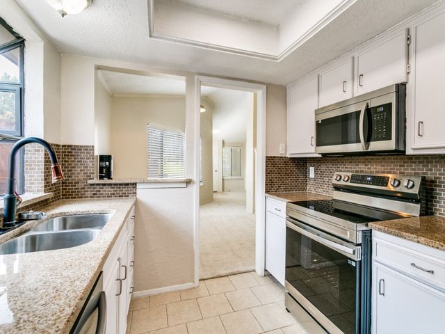 2415 Sendero Trail, Lewisville, TX 75067