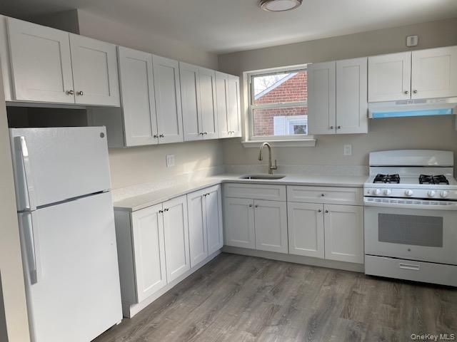 73-33 255th G-2, Glen Oaks, NY 11004