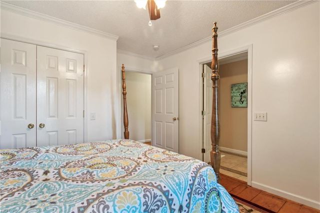 321 Maxwell LN, Newport News, VA 23606