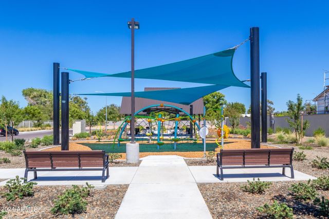 7566 W GELDING Drive, Peoria, AZ 85381