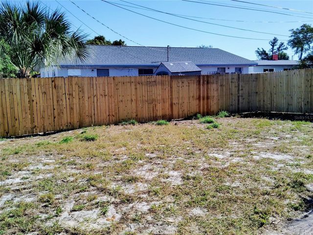 4027 61ST STREET W, Bradenton, FL 34209
