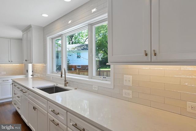 5400 WILLIAMSBURG BLVD, Arlington, VA 22207