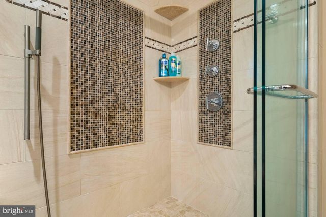 5400 WILLIAMSBURG BLVD, Arlington, VA 22207