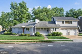 5400 WILLIAMSBURG BLVD, Arlington, VA 22207