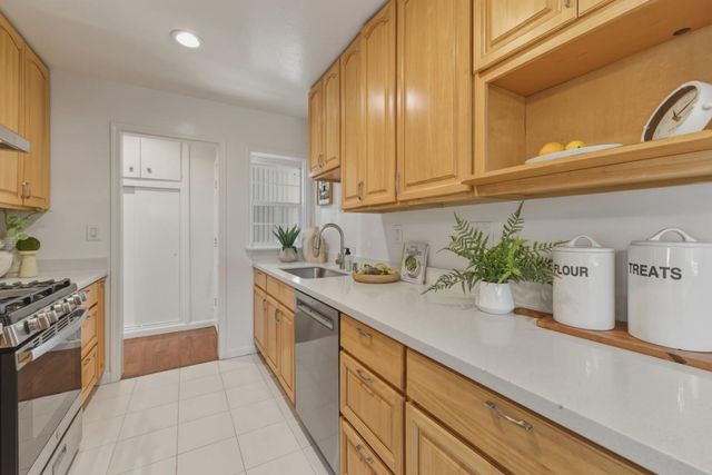 1403 Kavanaugh Drive, East Palo Alto, CA 94303