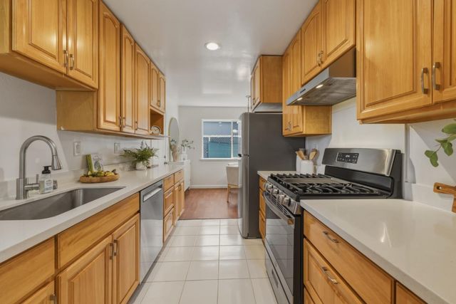 1403 Kavanaugh Drive, East Palo Alto, CA 94303