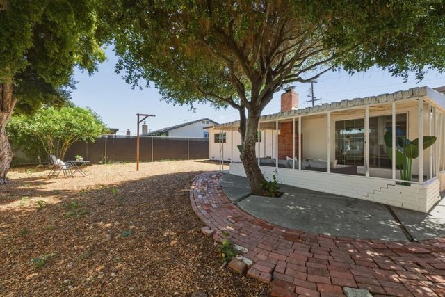 1403 Kavanaugh Drive, East Palo Alto, CA 94303
