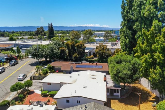 1403 Kavanaugh Drive, East Palo Alto, CA 94303