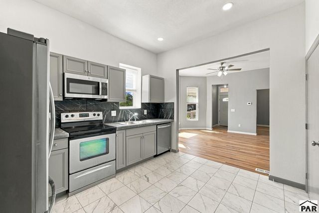 1044 Berkley Ave, Pueblo, CO 81004