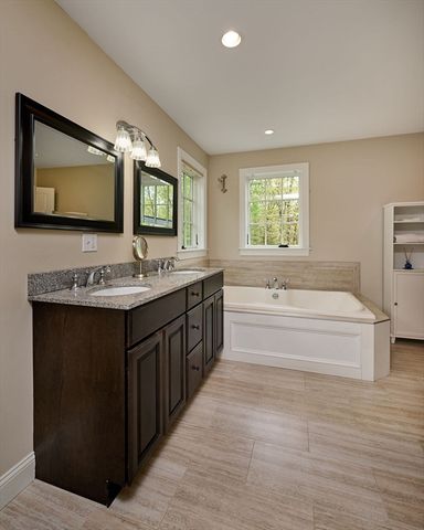 246 Hadley St, South Hadley, MA 01075