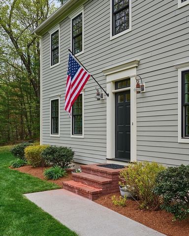 246 Hadley St, South Hadley, MA 01075